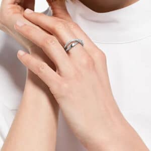 Hyperbola ring Round cut, White, Rhodium plated
