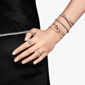 Hyperbola ring Infinity, White, Silver-tone finish
