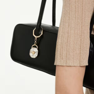 Key ring Oval cut, White, Gold-tone plated