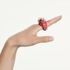 Idyllia motif ring, Mixed cuts, Strawberry, Red, Gold-tone plated